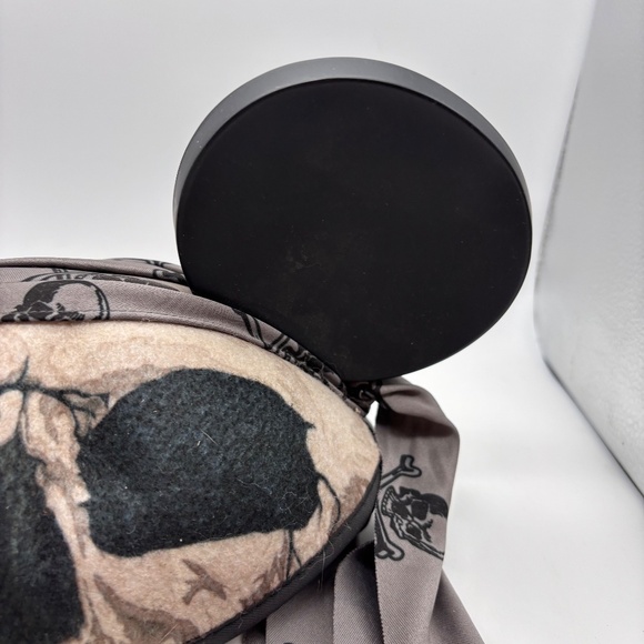 Disney Parks WDW Pirates of the Caribbean Pirate Mickey Ears Hat - Picture 4 of 14